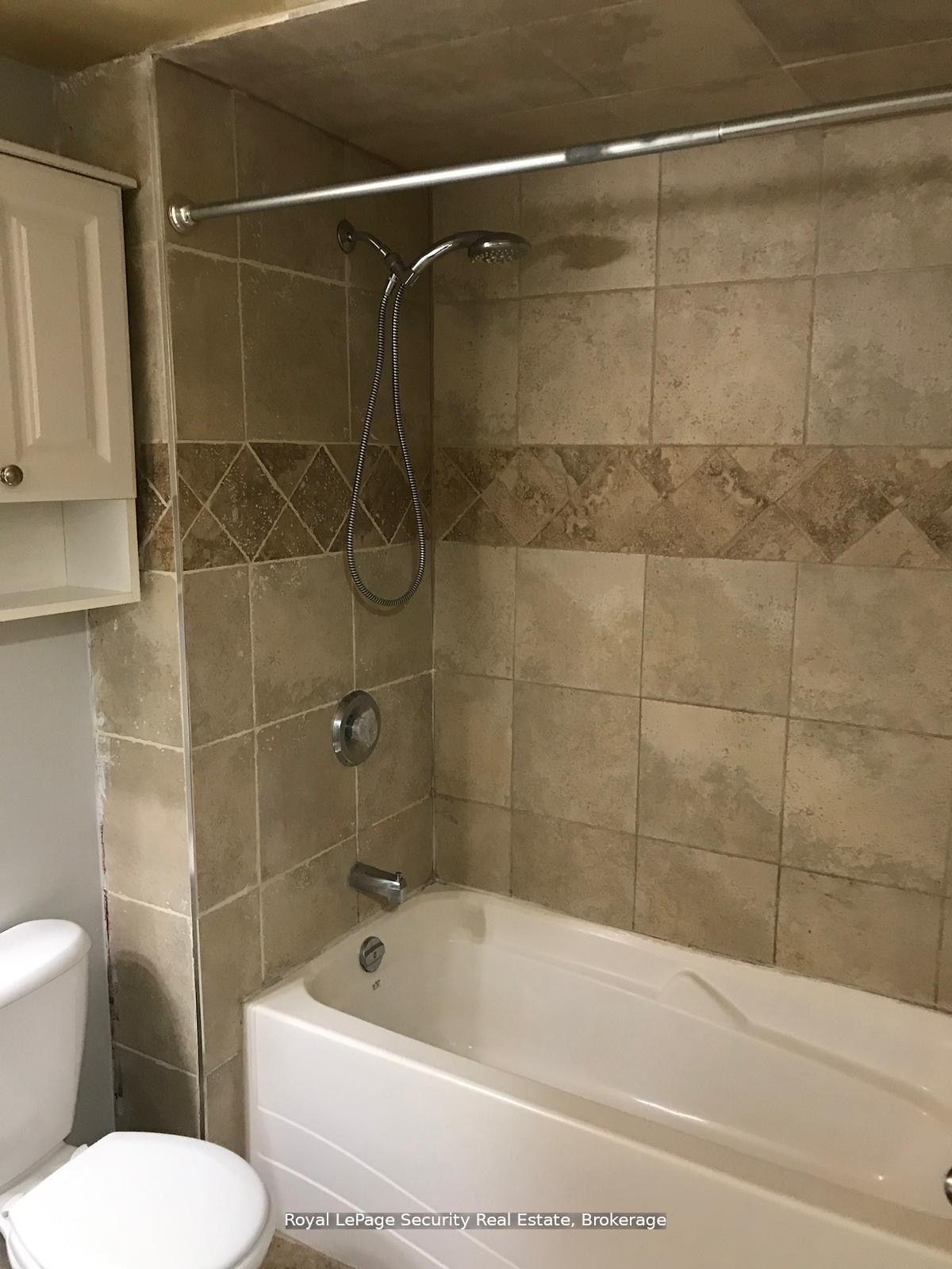 Photo 36 of 22 Burbank Place, Barrie, Grove East — HOMEH