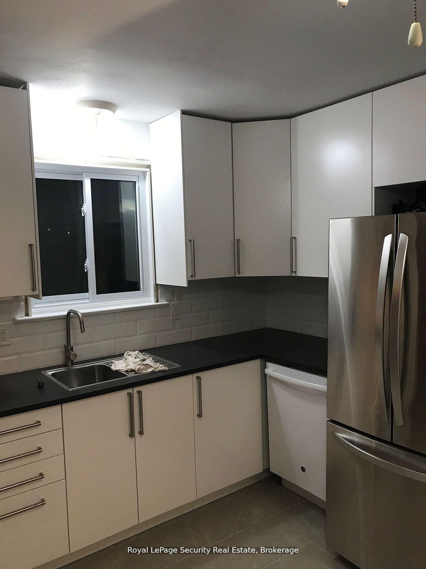 Photo 39 of 22 Burbank Place, Barrie, Grove East — HOMEH