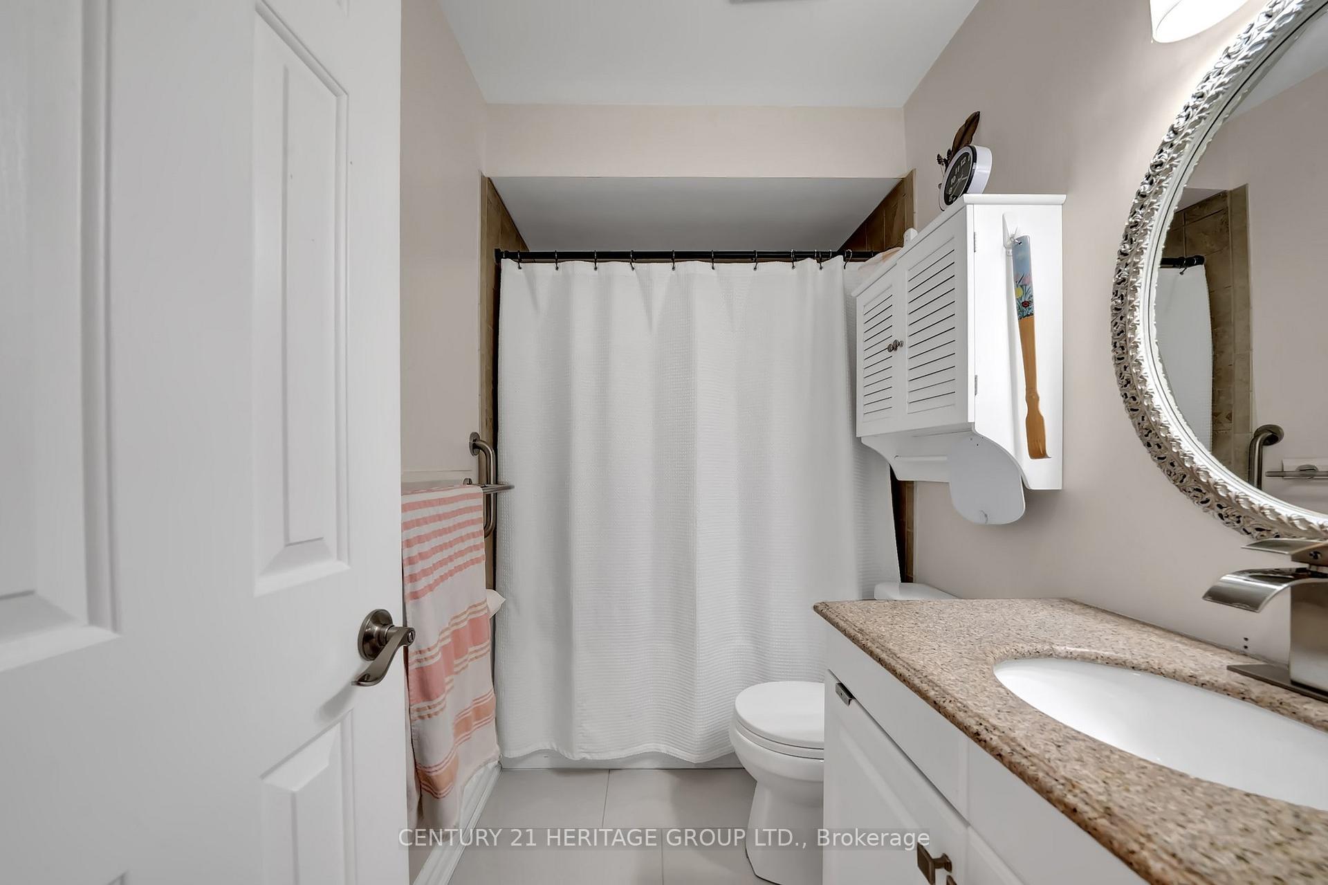 Photo 8 of 20 Orchard Park Drive, Clarington, Bowmanville — HOMEH