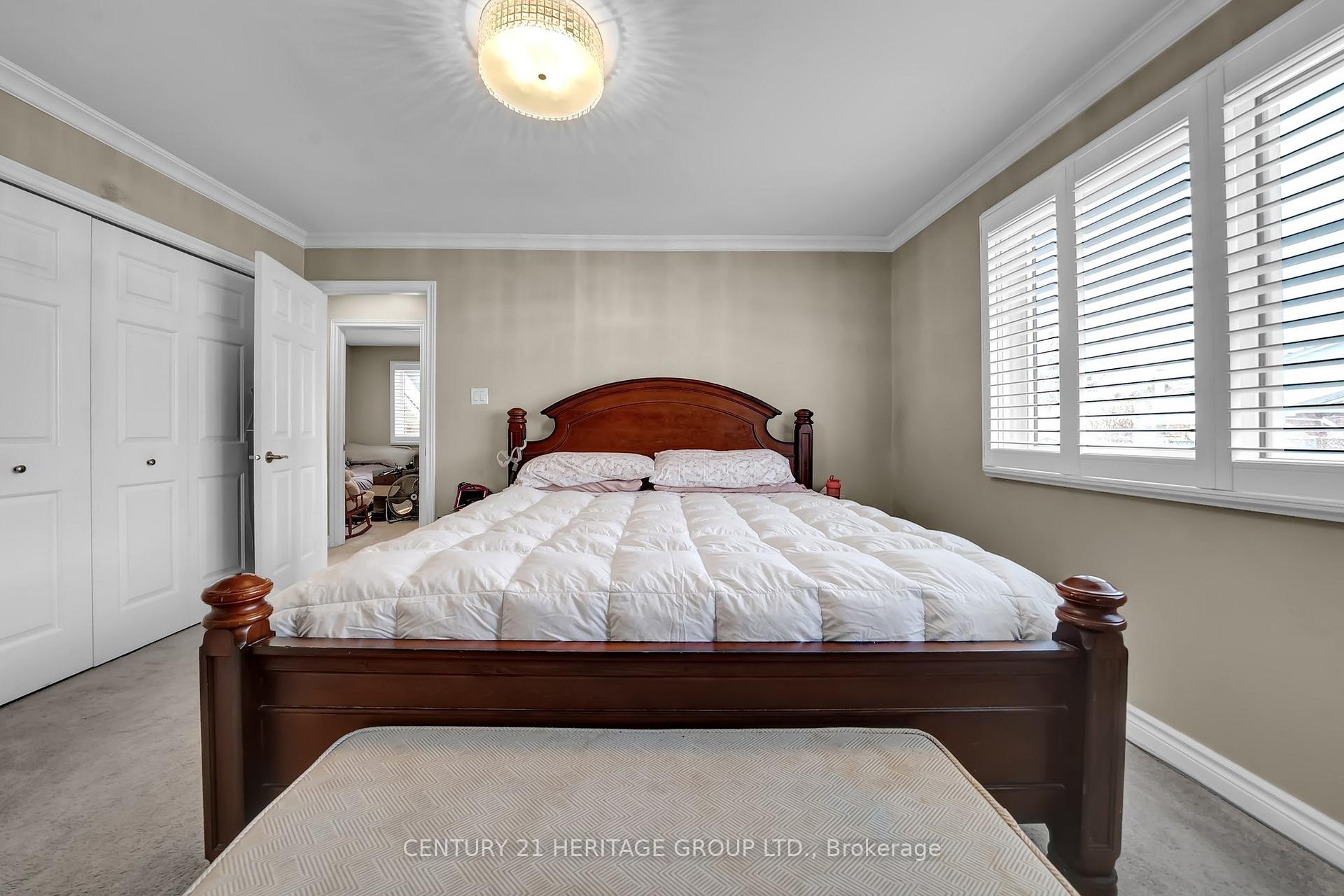 Photo 17 of 20 Orchard Park Drive, Clarington, Bowmanville — HOMEH