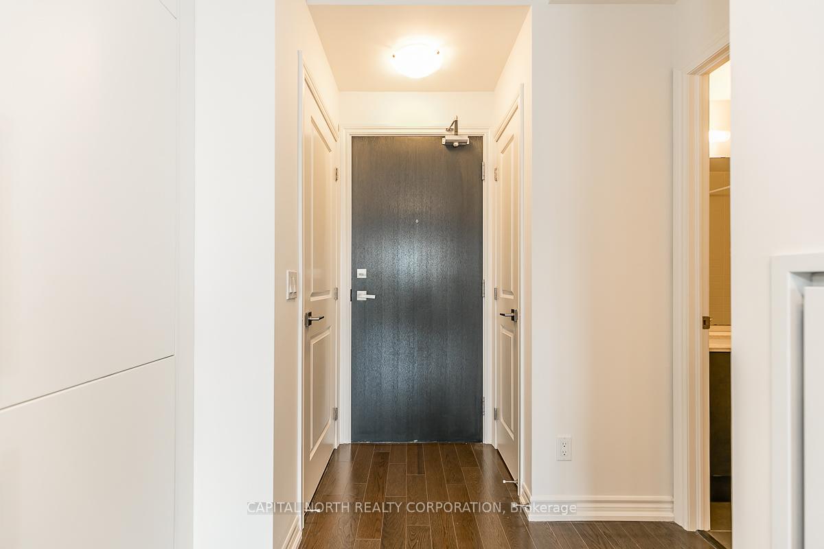 Photo 3 of Unit 618, 23 Glebe Road W, Toronto, Yonge-Eglinton — HOMEH
