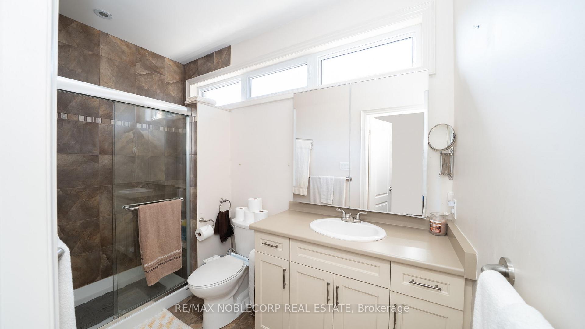 Photo 11 of Unit 128, 40 Hillcrest Drive, New Tecumseth, Alliston — HOMEH