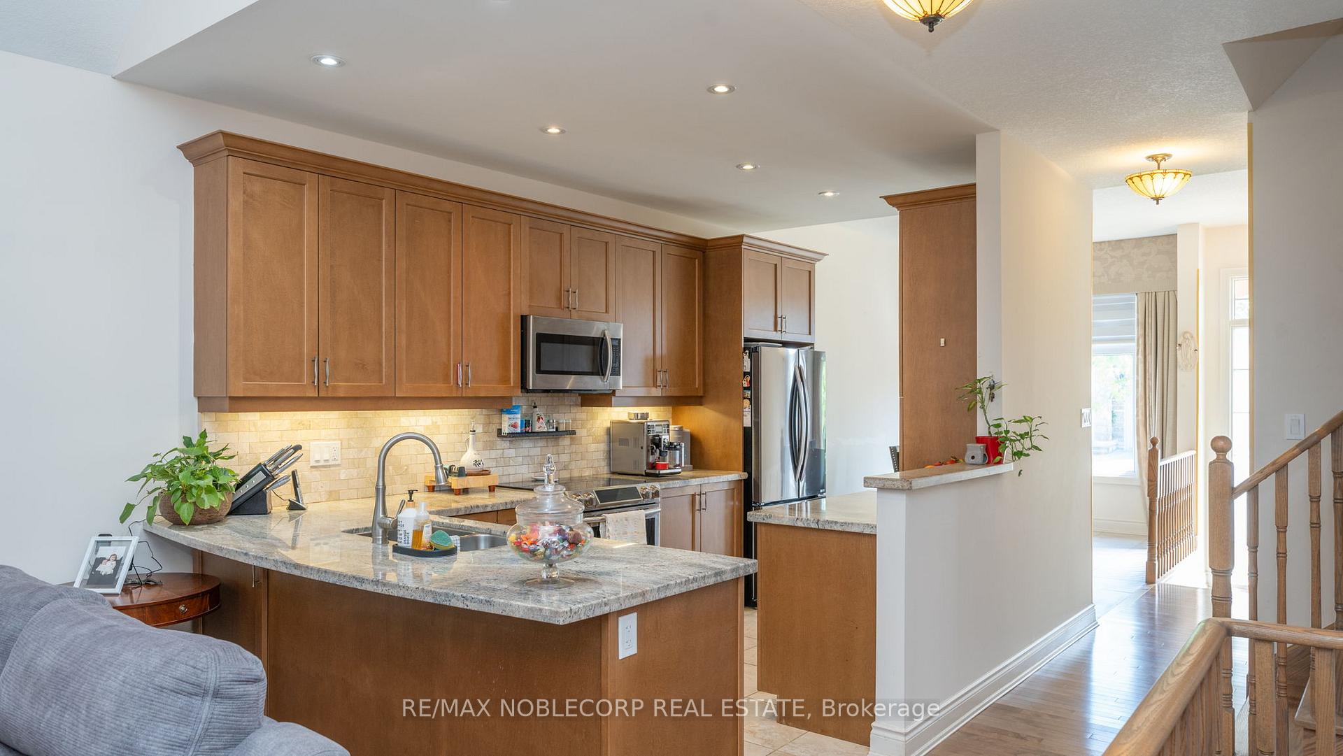 Photo 24 of Unit 128, 40 Hillcrest Drive, New Tecumseth, Alliston — HOMEH