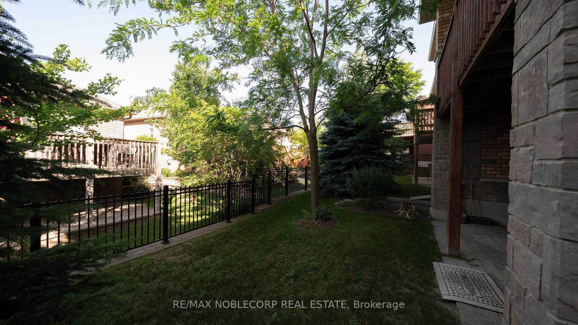Photo 45 of Unit 128, 40 Hillcrest Drive, New Tecumseth, Alliston — HOMEH