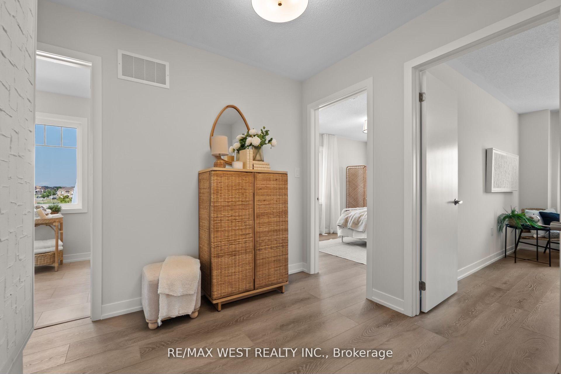 Photo 7 of 18 Ziibi Way, Clarington, Newcastle — HOMEH