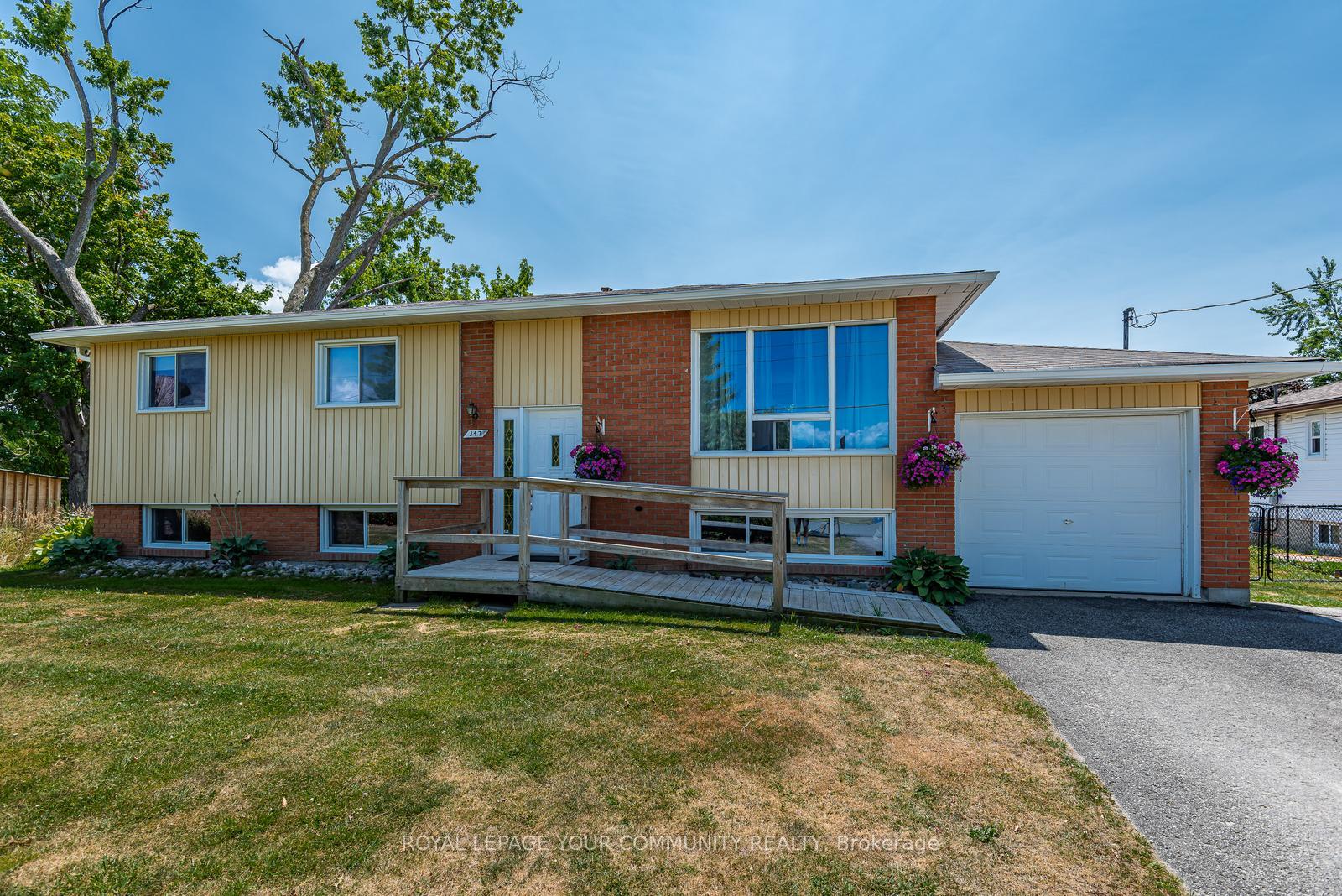 Photo 2 of 347 Lakeland Crescent, Brock, Beaverton — HOMEH