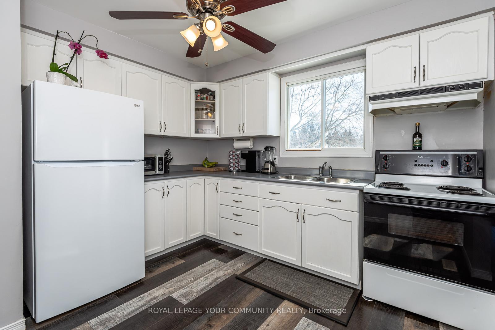 Photo 10 of 347 Lakeland Crescent, Brock, Beaverton — HOMEH