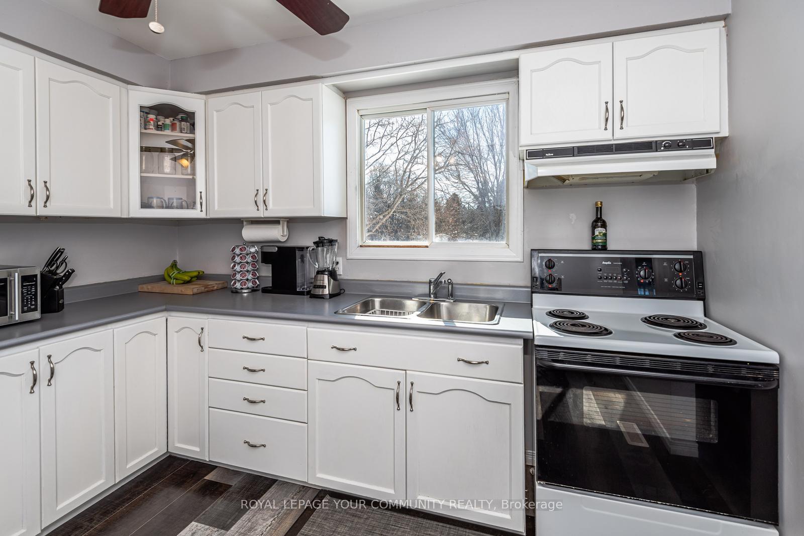 Photo 9 of 347 Lakeland Crescent, Brock, Beaverton — HOMEH