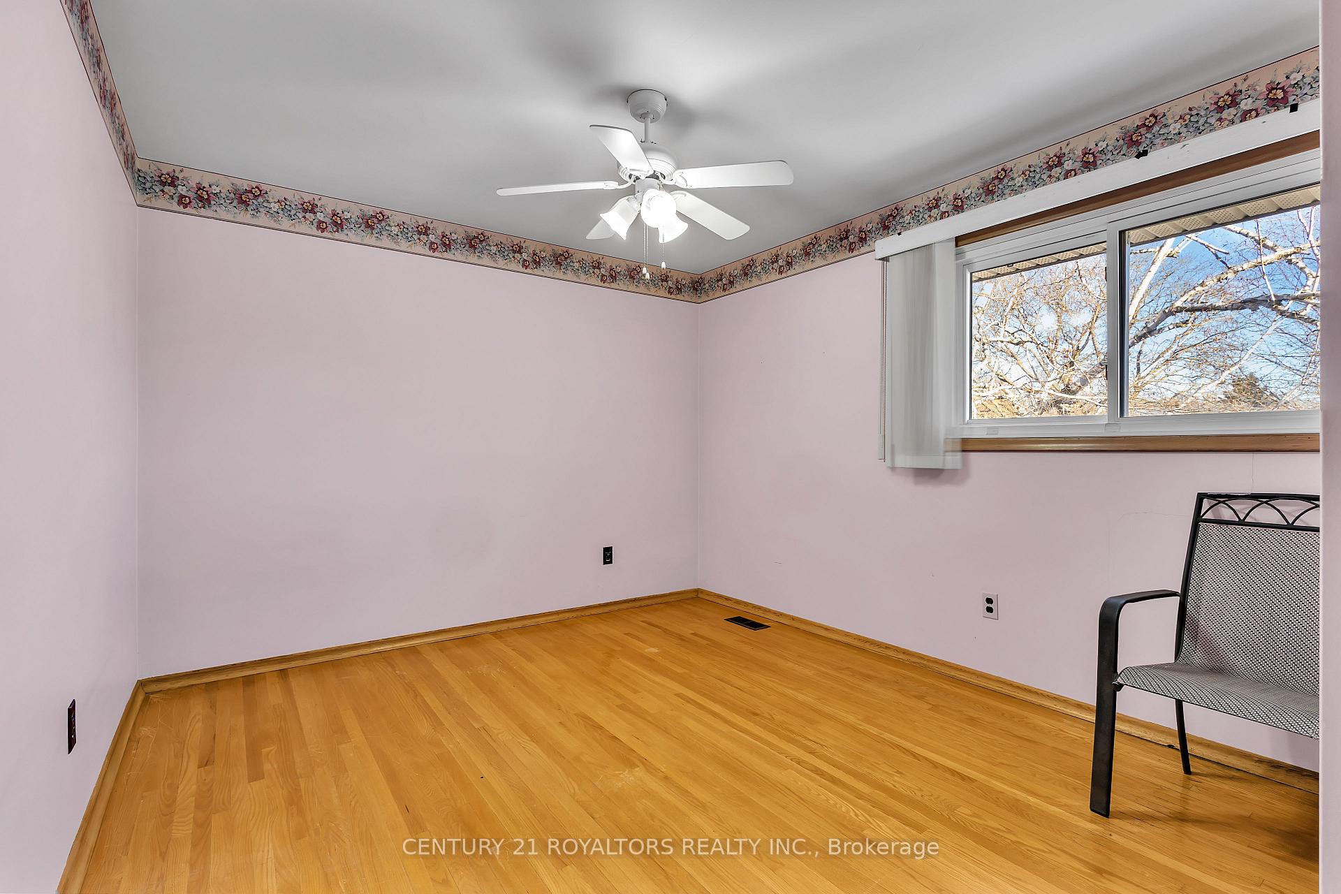 Photo 17 of 279 Kenneth Avenue, Kitchener — HOMEH