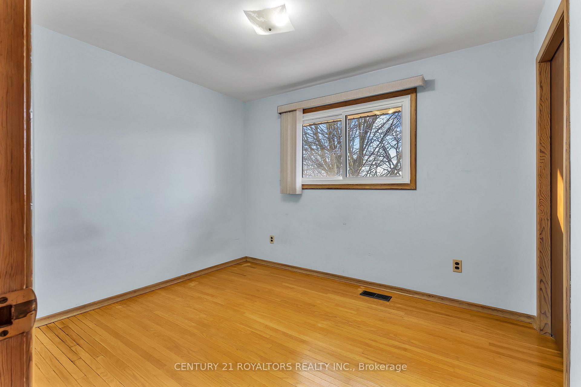 Photo 19 of 279 Kenneth Avenue, Kitchener — HOMEH