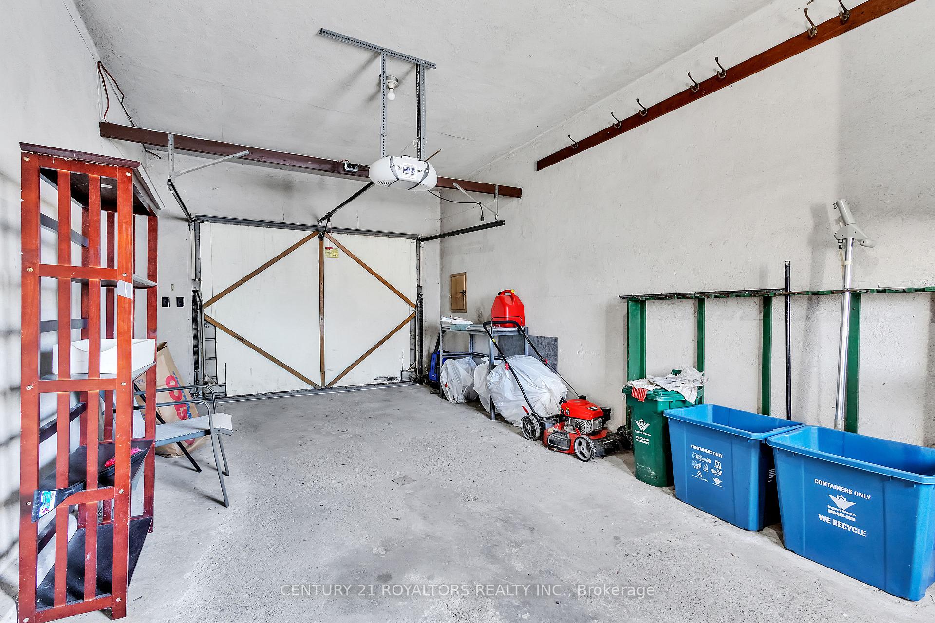 Photo 24 of 279 Kenneth Avenue, Kitchener — HOMEH