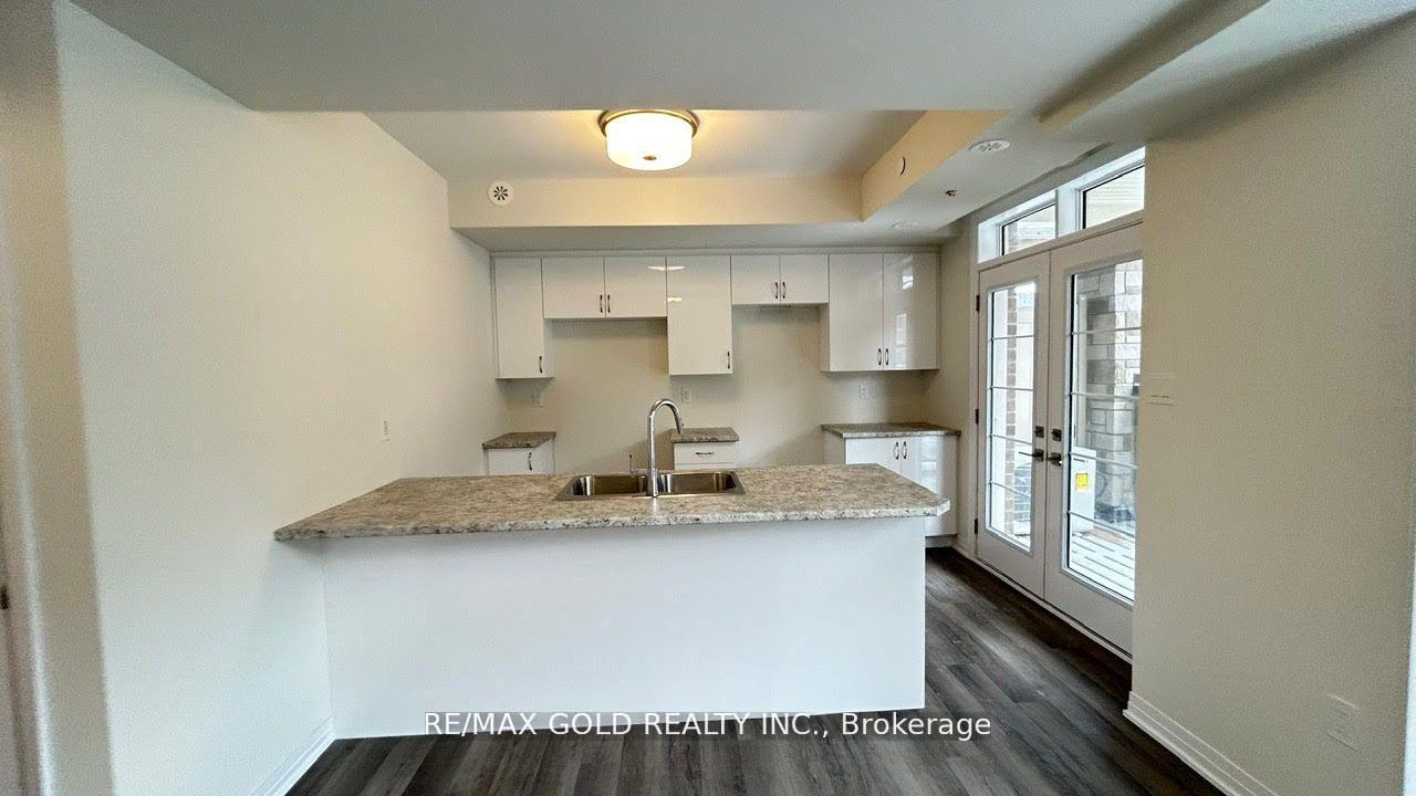 Photo 3 of Unit 36, 35 Fieldridge Crescent, Brampton, Sandringham-Wellington North — HOMEH