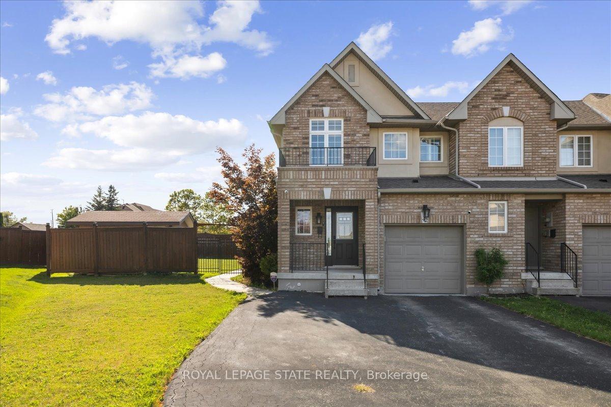 Photo 1 of 42 Meadow Wood Crescent, Hamilton, Stoney Creek Mountain — HOMEH