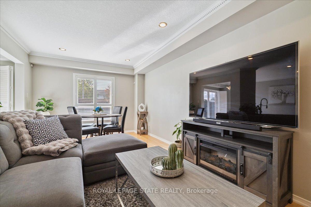 Photo 24 of 42 Meadow Wood Crescent, Hamilton, Stoney Creek Mountain — HOMEH