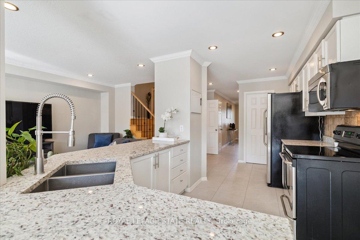 Photo 27 of 42 Meadow Wood Crescent, Hamilton, Stoney Creek Mountain — HOMEH