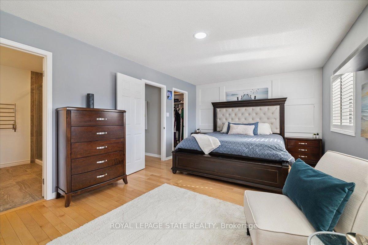 Photo 21 of 42 Meadow Wood Crescent, Hamilton, Stoney Creek Mountain — HOMEH