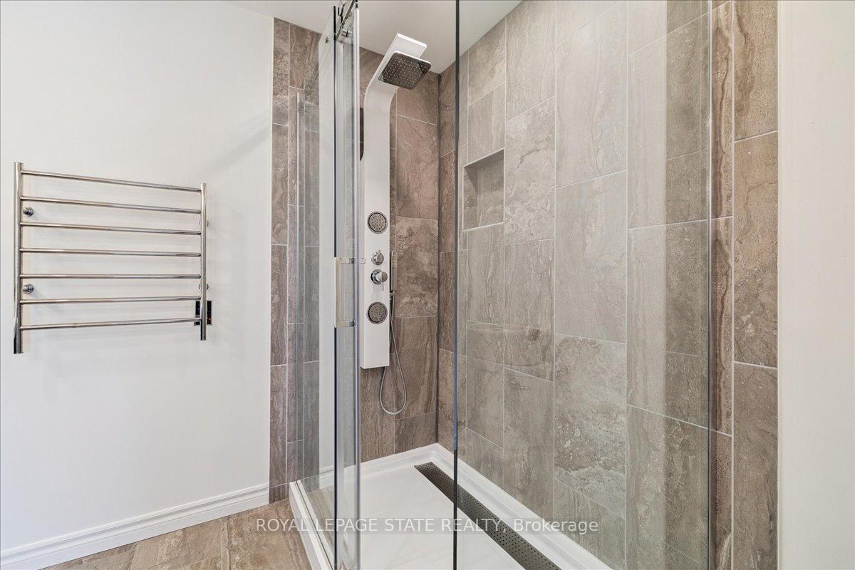 Photo 33 of 42 Meadow Wood Crescent, Hamilton, Stoney Creek Mountain — HOMEH