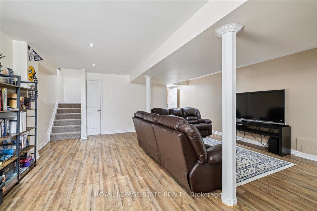 Photo 36 of 42 Meadow Wood Crescent, Hamilton, Stoney Creek Mountain — HOMEH