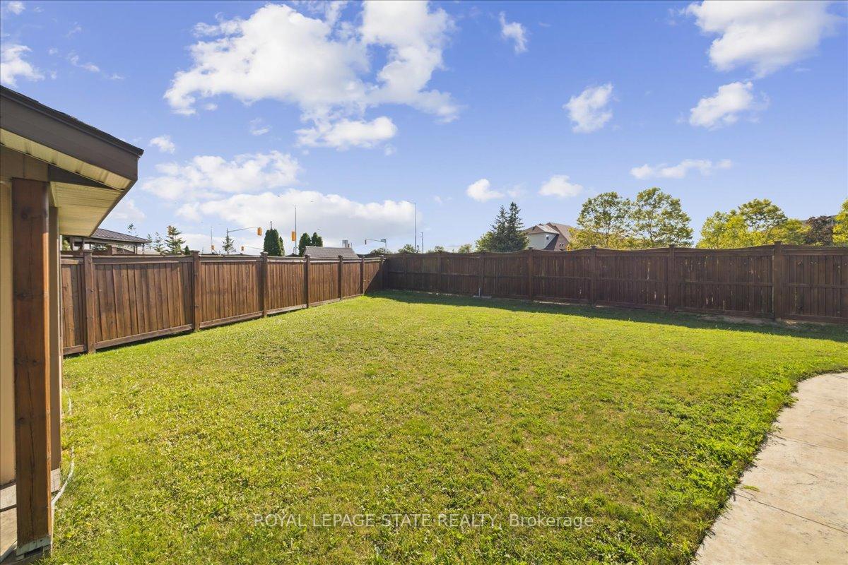 Photo 37 of 42 Meadow Wood Crescent, Hamilton, Stoney Creek Mountain — HOMEH