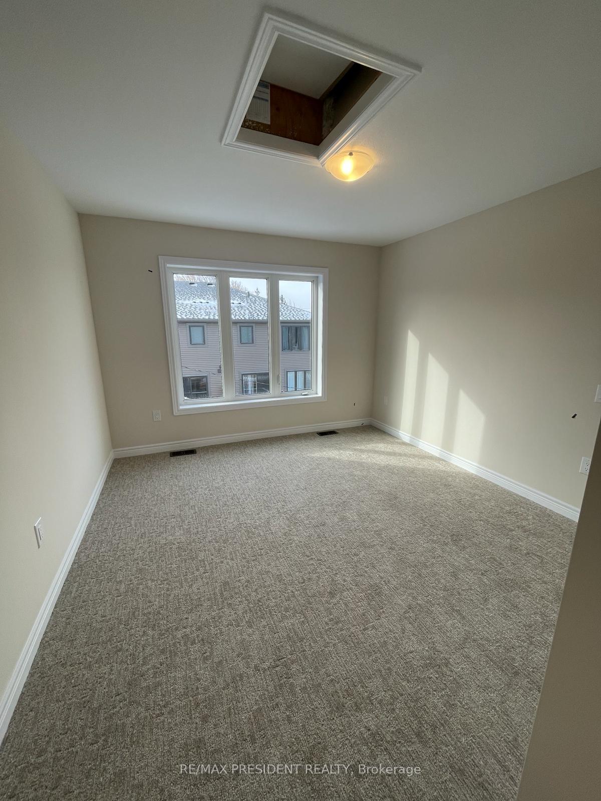 Photo 7 of Unit 105, 10 Birmingham Drive, Cambridge — HOMEH