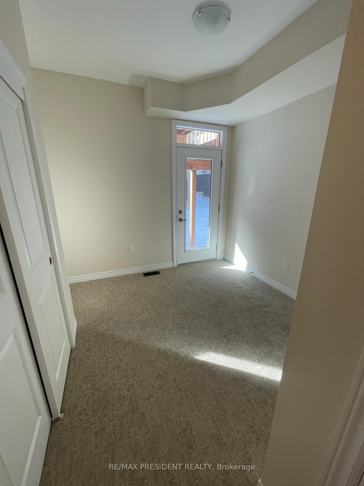 Photo 15 of Unit 105, 10 Birmingham Drive, Cambridge — HOMEH
