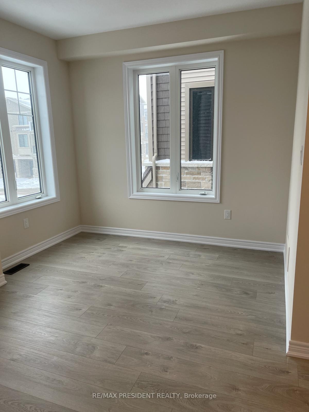 Photo 13 of Unit 105, 10 Birmingham Drive, Cambridge — HOMEH