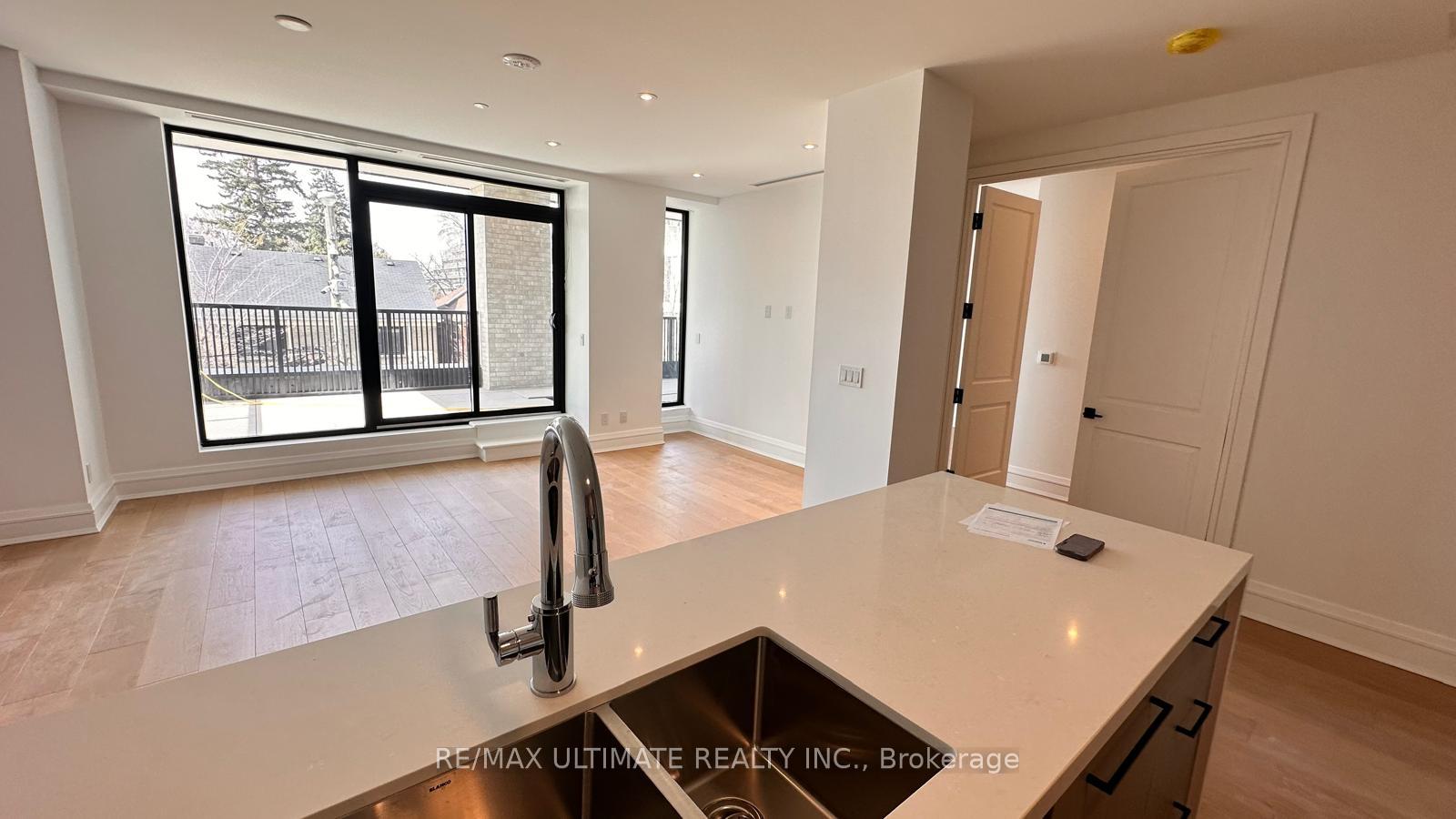 Photo 7 of Unit 2A, 2010 Bathurst Street, Toronto, Humewood-Cedarvale — HOMEH