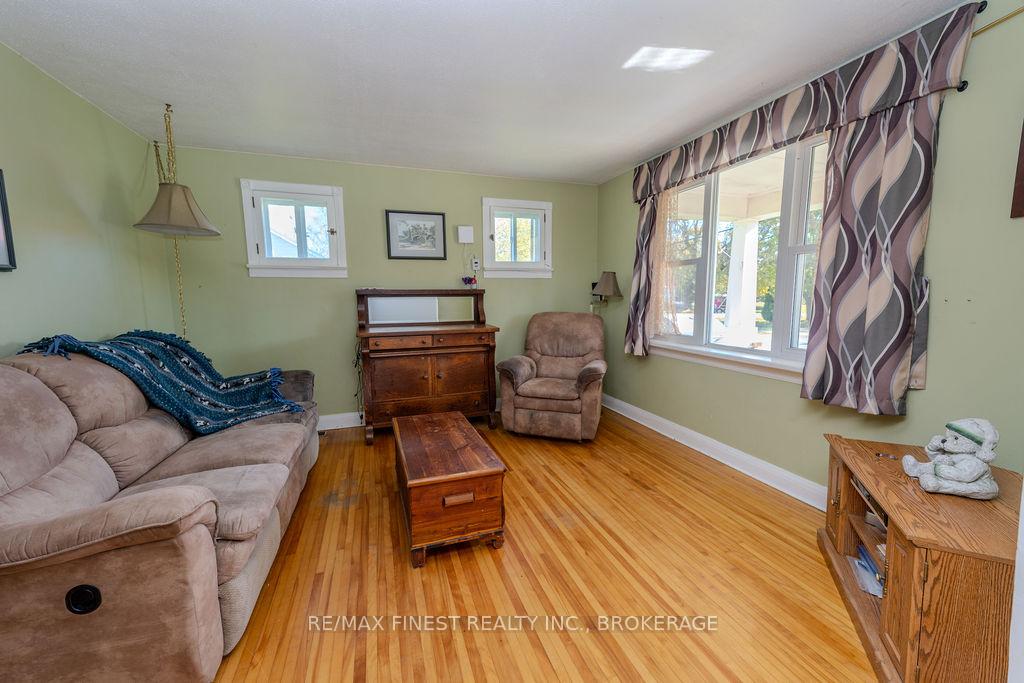 Photo 5 of 4737 Latimer Road, Frontenac, Frontenac South — HOMEH