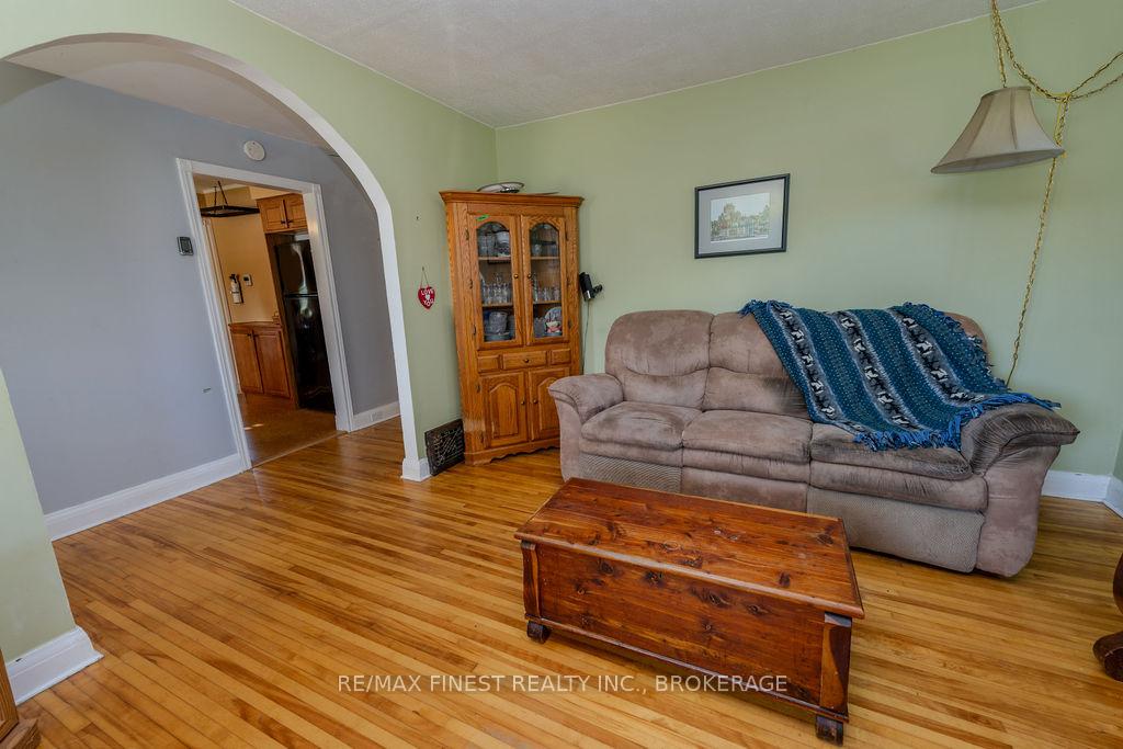 Photo 6 of 4737 Latimer Road, Frontenac, Frontenac South — HOMEH