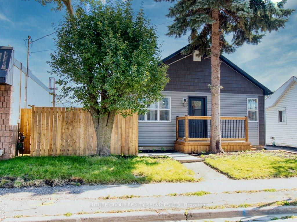 Photo 12 of 47 Forhan Street, Chatham-Kent, Wallaceburg — HOMEH