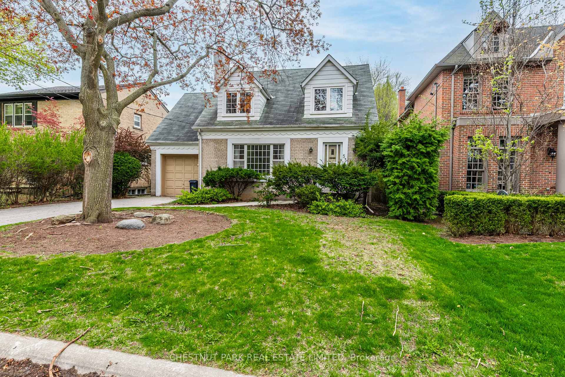 Photo 2 of 53 Caribou Road, Toronto, Bedford Park-Nortown — HOMEH