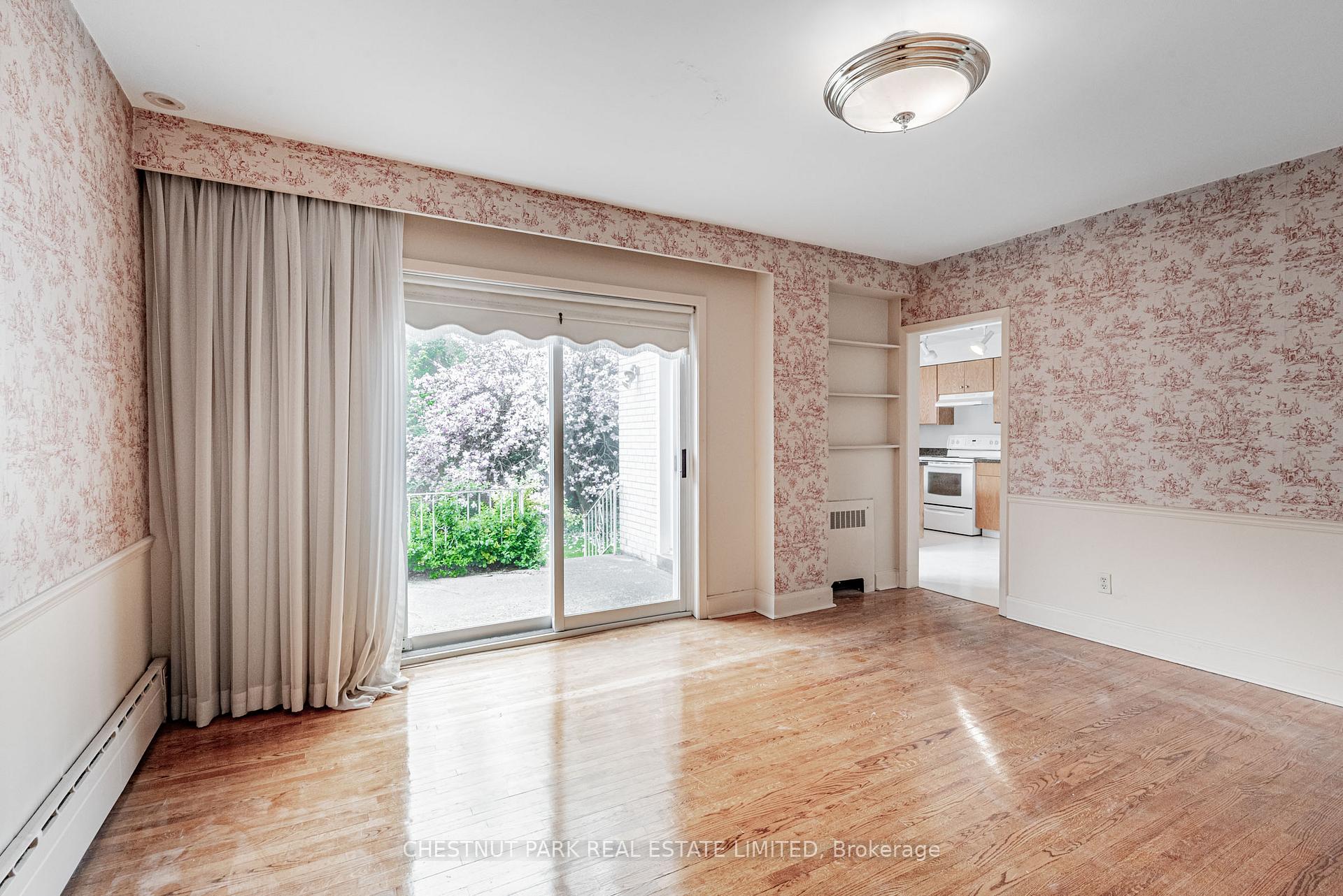 Photo 14 of 53 Caribou Road, Toronto, Bedford Park-Nortown — HOMEH