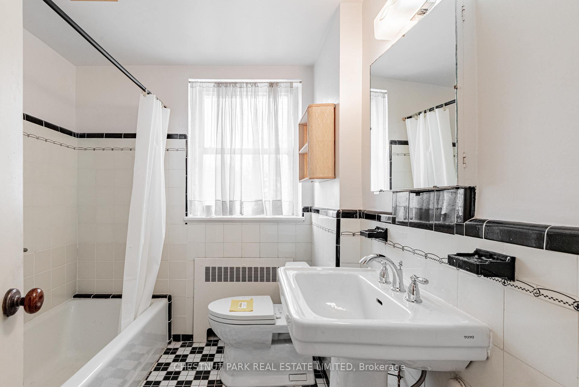 Photo 16 of 53 Caribou Road, Toronto, Bedford Park-Nortown — HOMEH