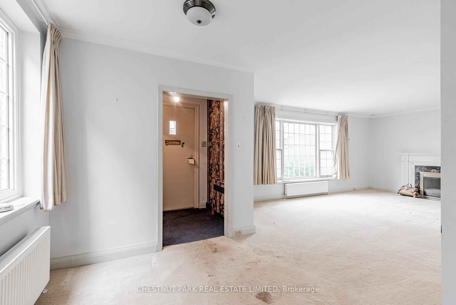 Photo 6 of 53 Caribou Road, Toronto, Bedford Park-Nortown — HOMEH