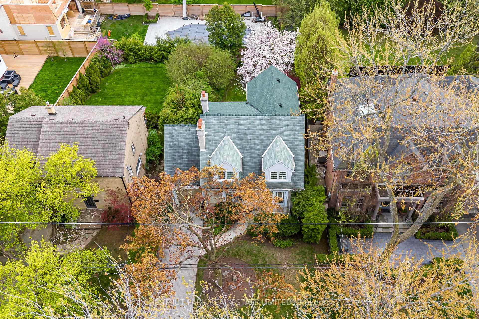 Photo 32 of 53 Caribou Road, Toronto, Bedford Park-Nortown — HOMEH