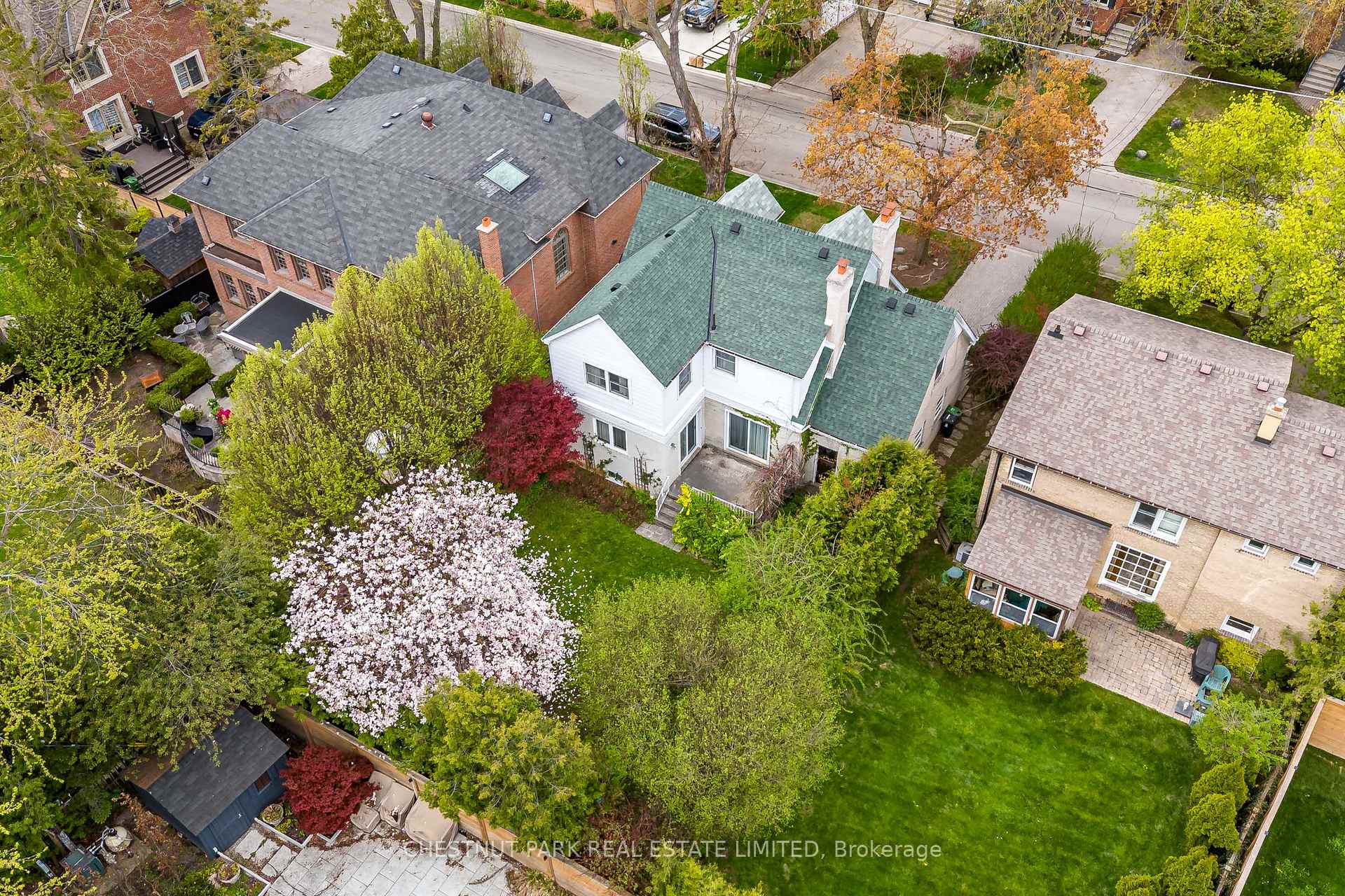 Photo 23 of 53 Caribou Road, Toronto, Bedford Park-Nortown — HOMEH