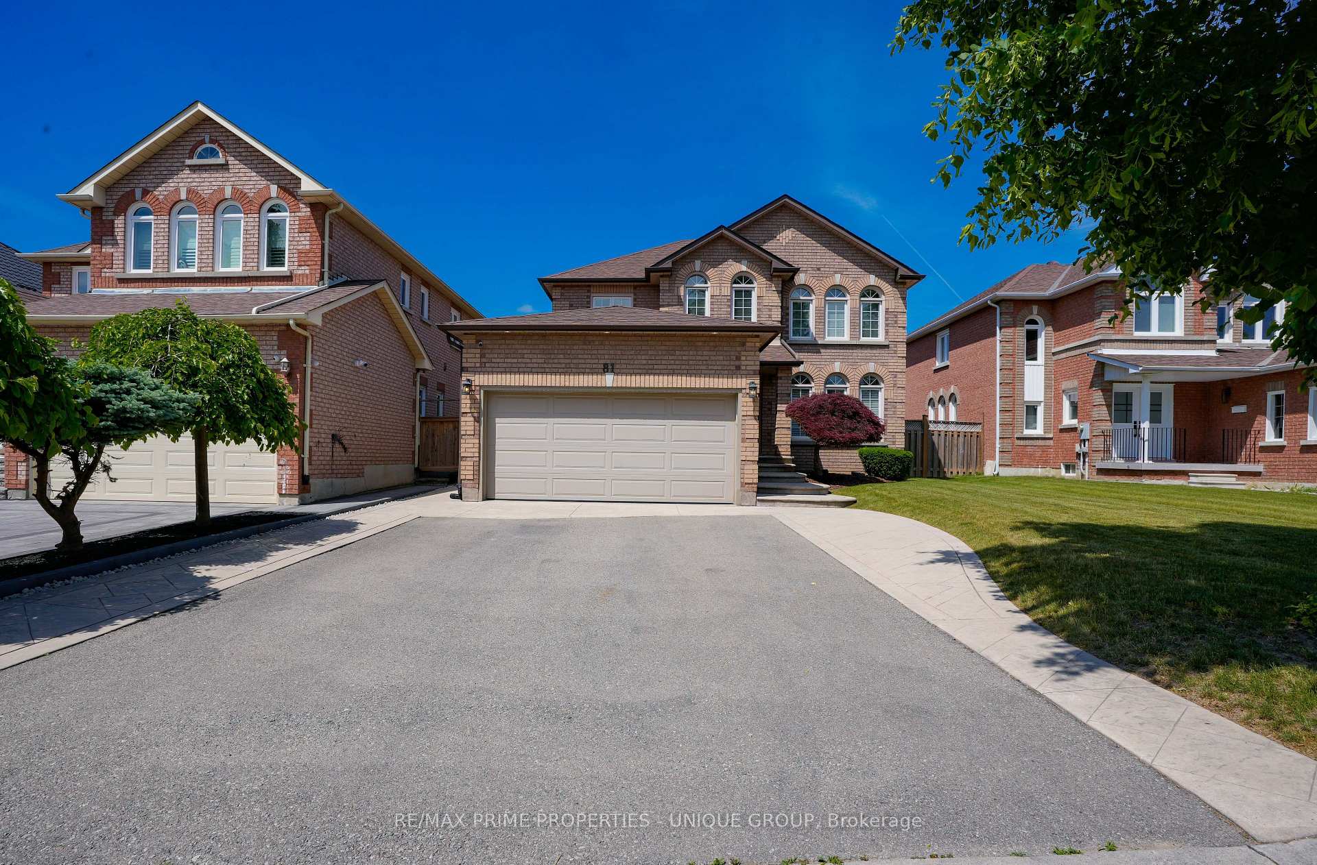 Front of 81 Deib Crescent