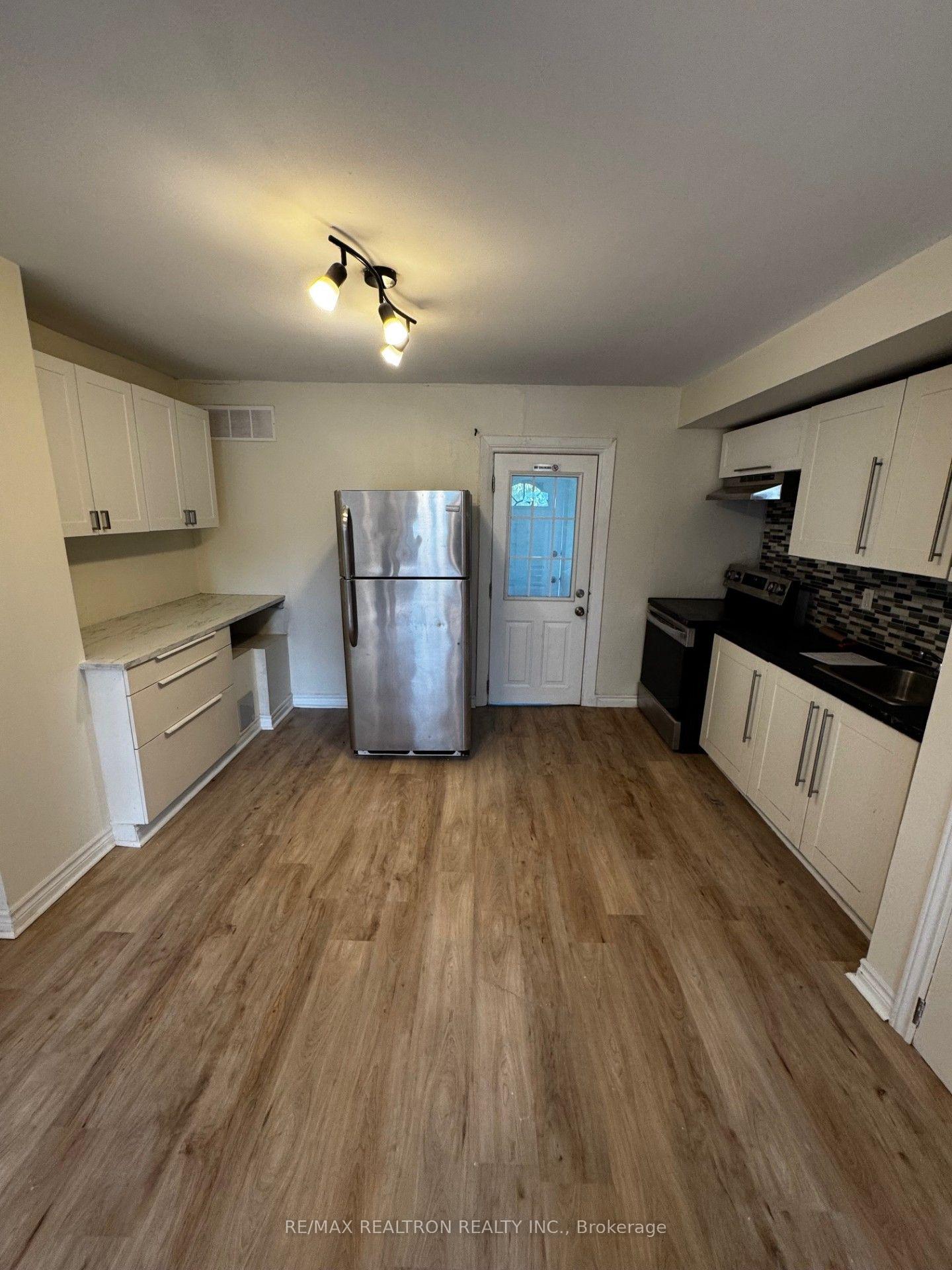 Photo 12 of 360 Cope Street, Hamilton, Homeside — HOMEH