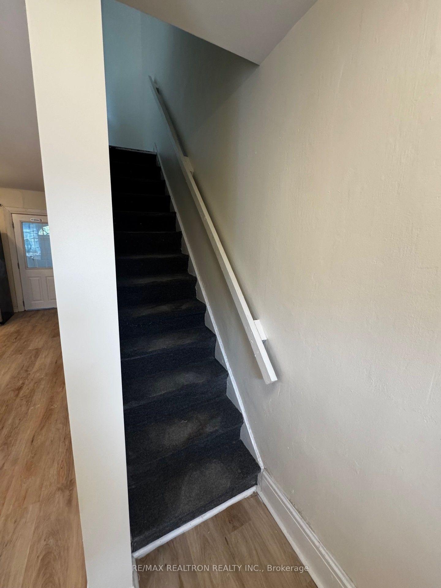 Photo 10 of 360 Cope Street, Hamilton, Homeside — HOMEH
