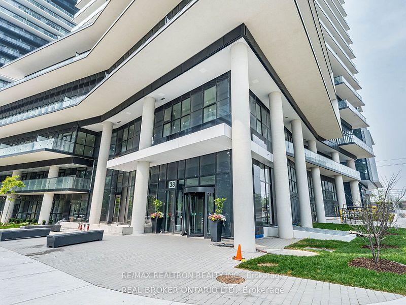 Front of Unit 5007, 38 Annie Craig Drive