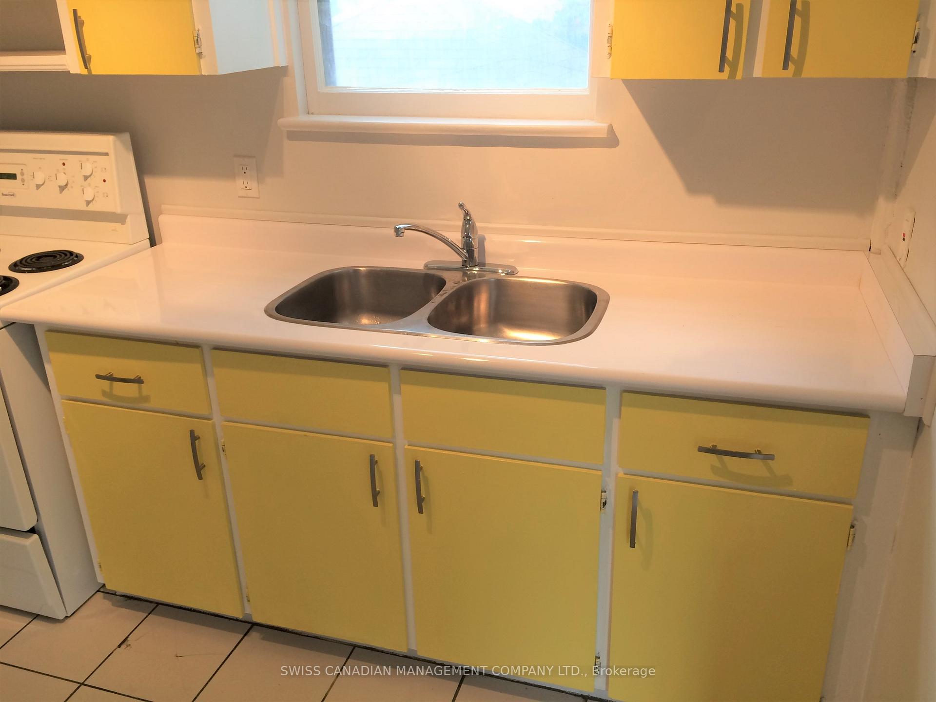 Photo 5 of Unit #2, 1165 Avenue Road, Toronto, Yonge-Eglinton — HOMEH