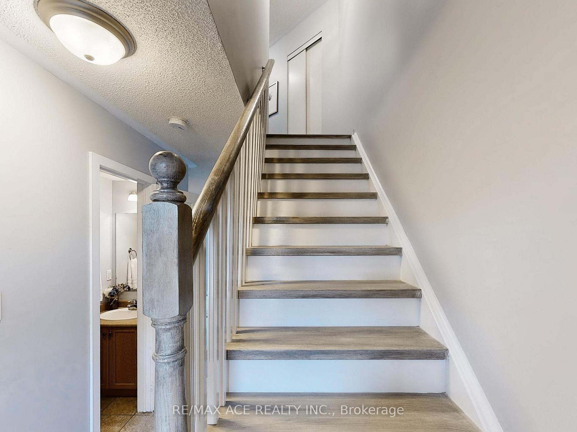 Photo 39 of 40 Gadwall Avenue, Barrie, Painswick South — HOMEH
