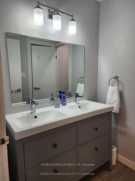 Photo 11 of Unit Unit 5 Level 2, 87 westmount Road N, Waterloo — HOMEH