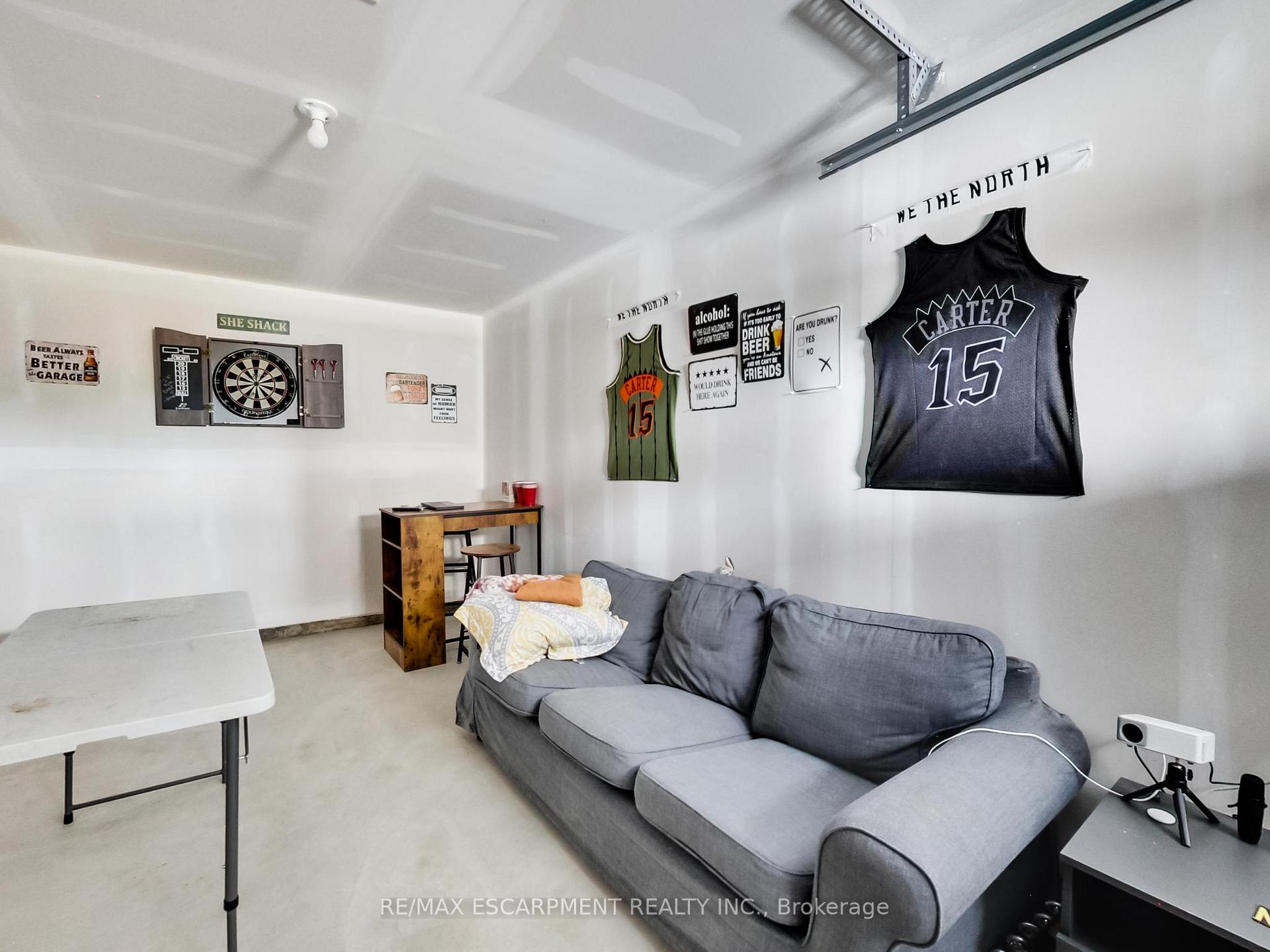 Photo 14 of Unit 23, 19 Picardy Drive, Hamilton, Stoney Creek — HOMEH