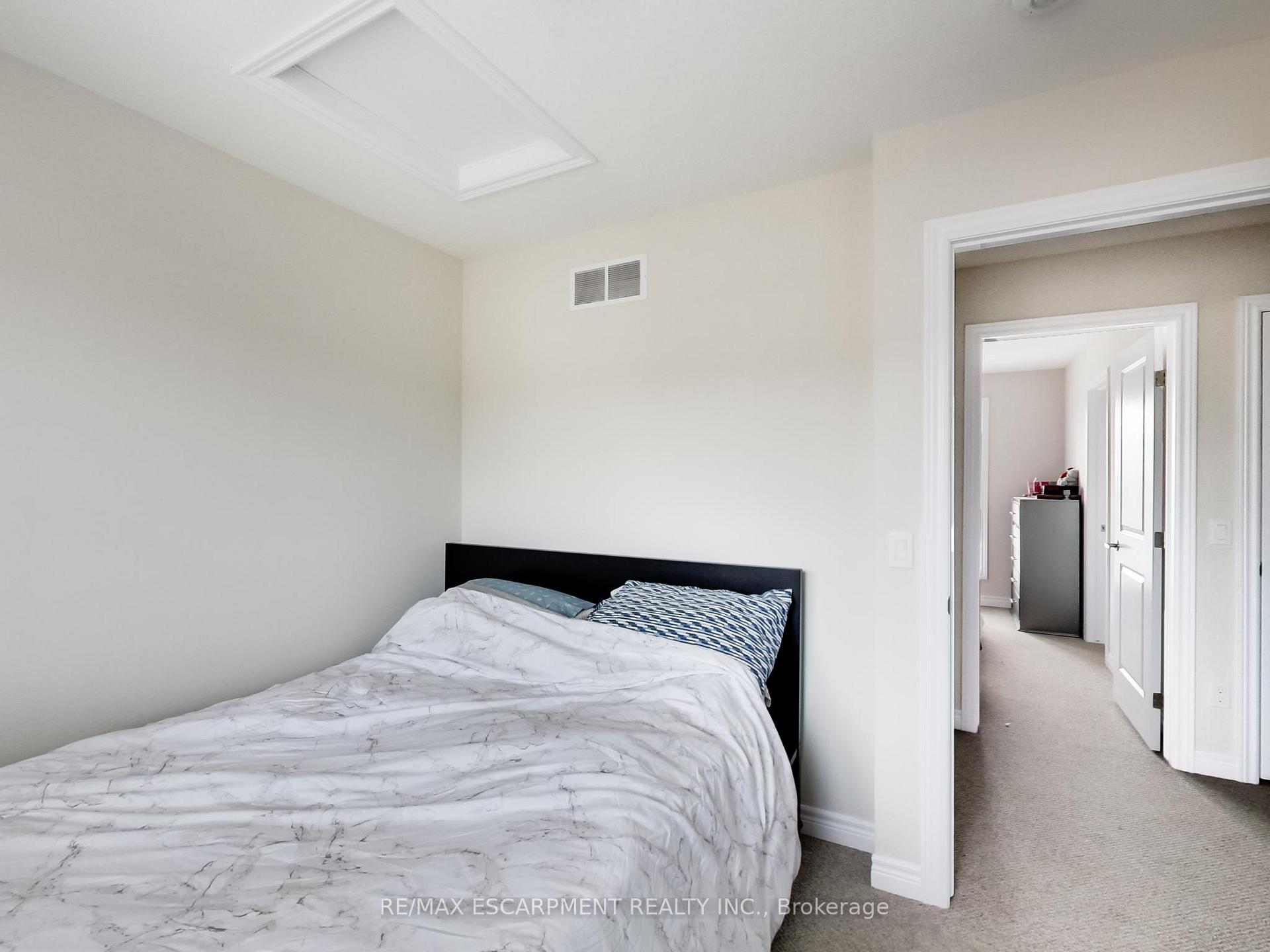 Photo 30 of Unit 23, 19 Picardy Drive, Hamilton, Stoney Creek — HOMEH