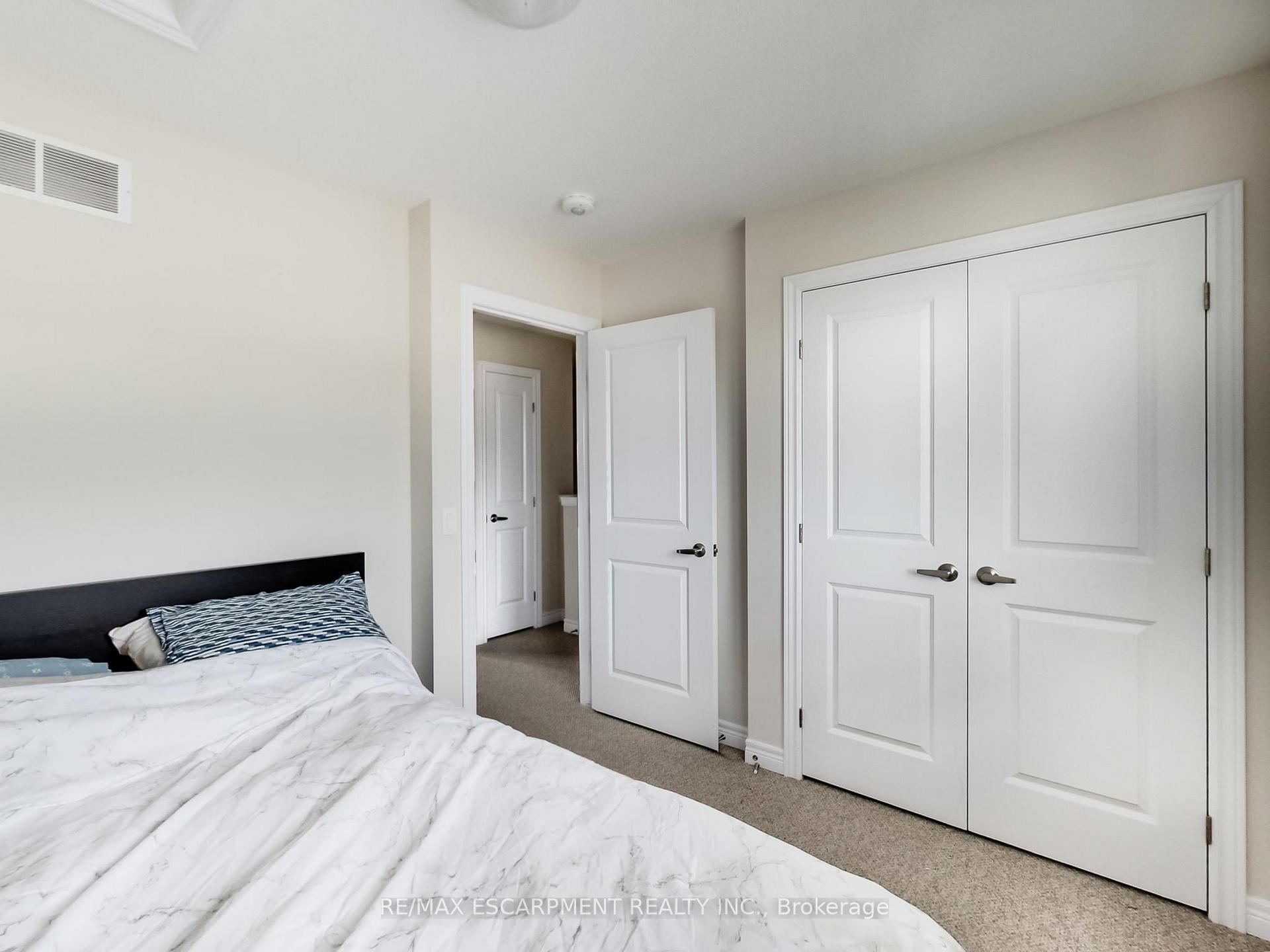 Photo 20 of Unit 23, 19 Picardy Drive, Hamilton, Stoney Creek — HOMEH