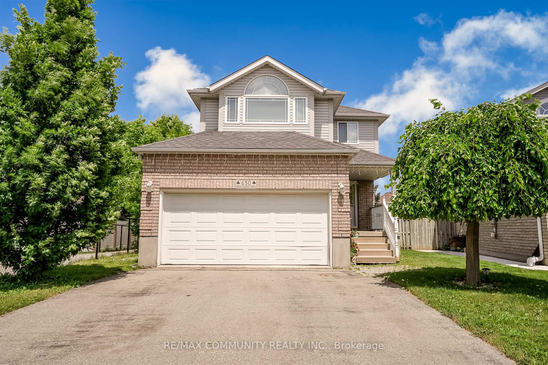 Front of 650 Spinnaker Crescent