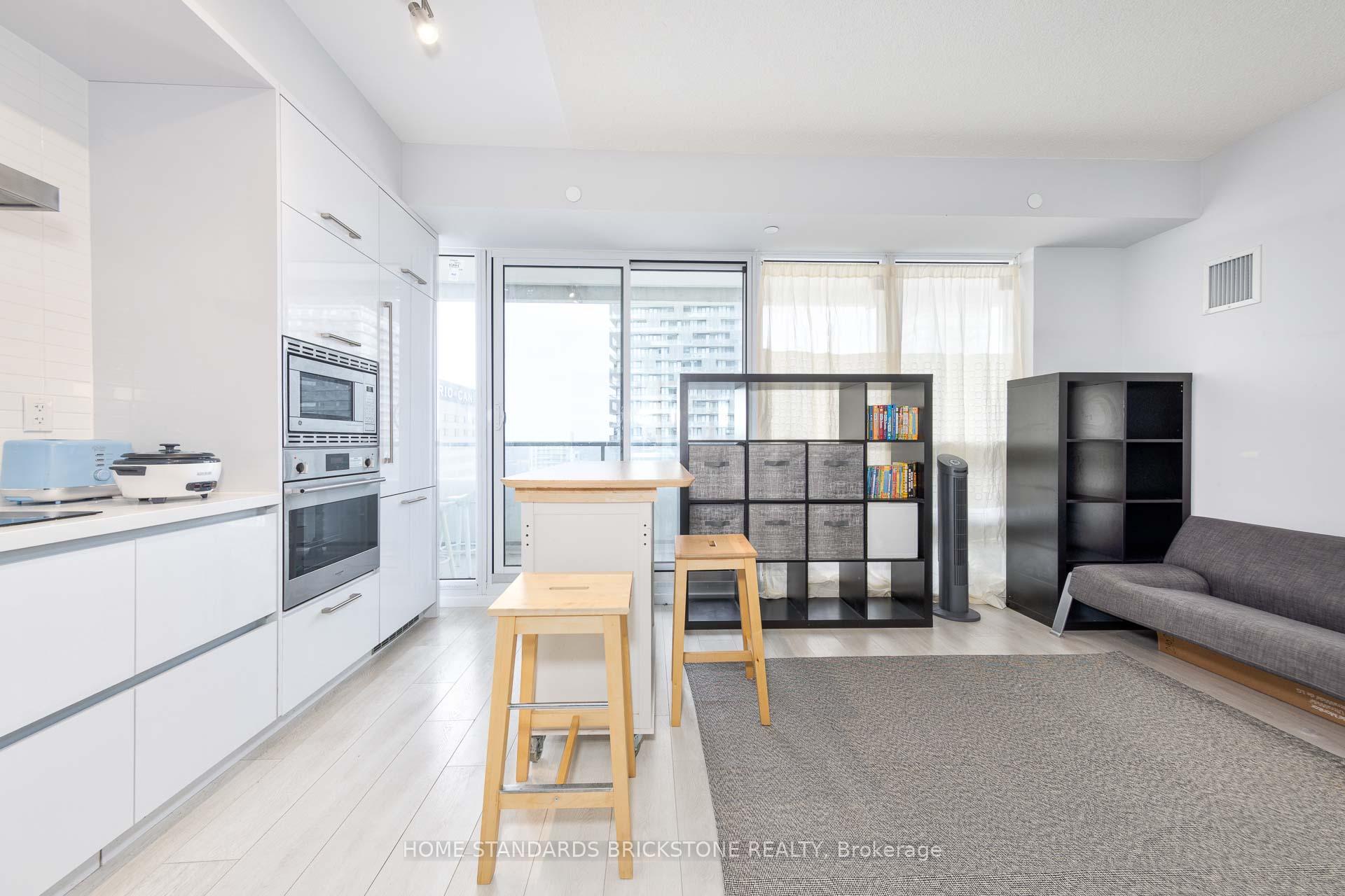 Photo 12 of Unit 3511, 2221 Yonge Street, Toronto, Mount Pleasant West — HOMEH