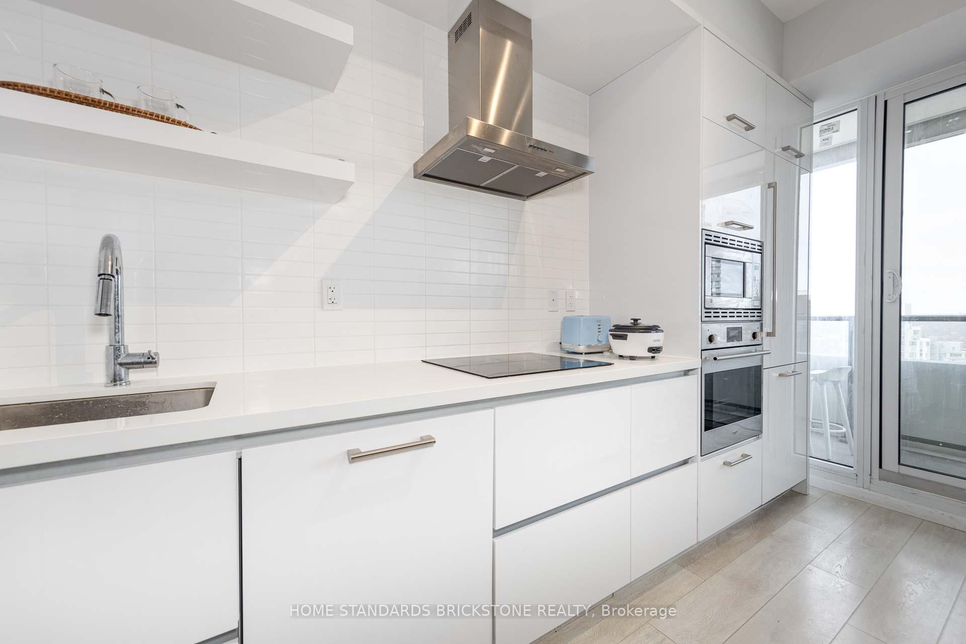 Photo 6 of Unit 3511, 2221 Yonge Street, Toronto, Mount Pleasant West — HOMEH
