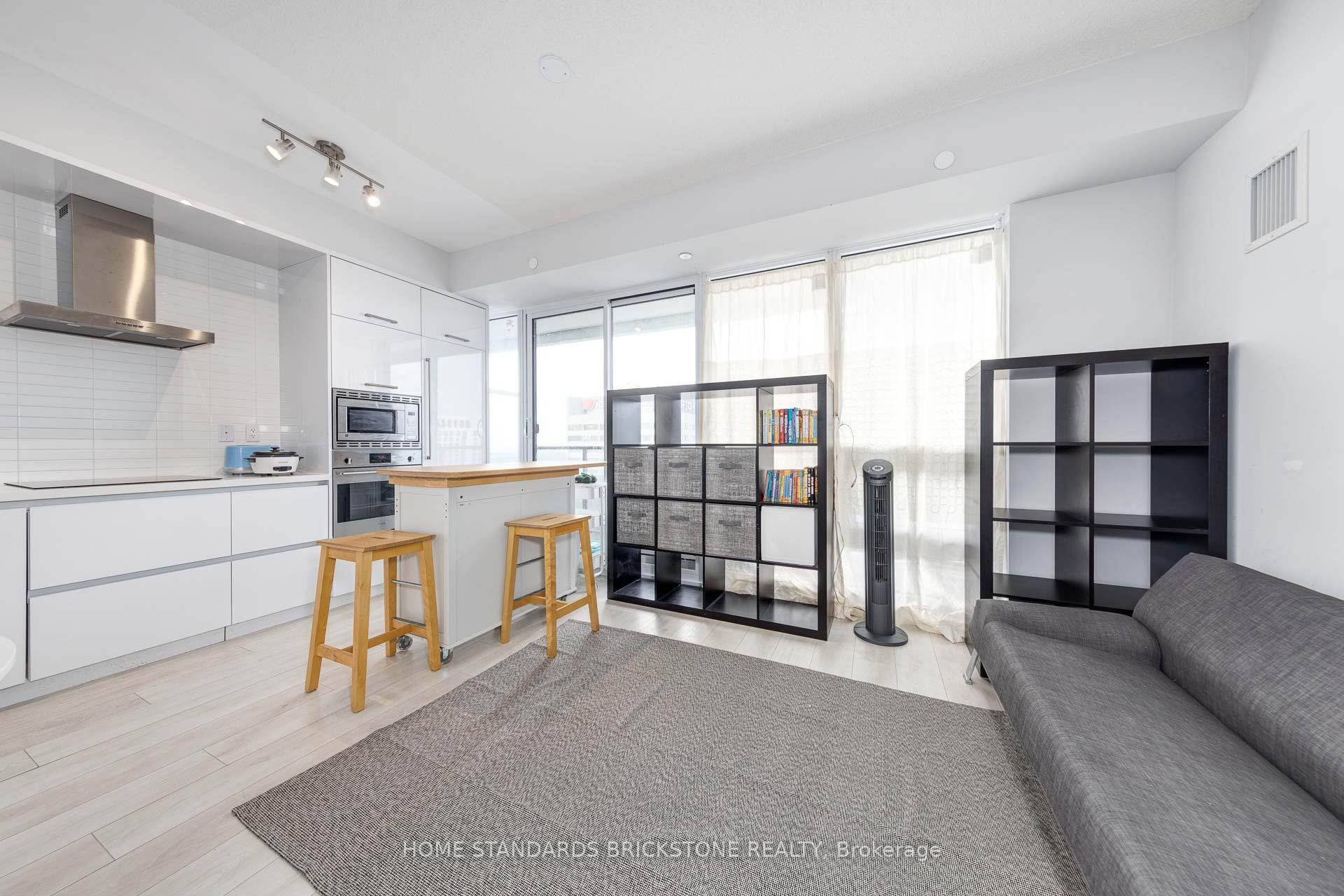 Photo 9 of Unit 3511, 2221 Yonge Street, Toronto, Mount Pleasant West — HOMEH